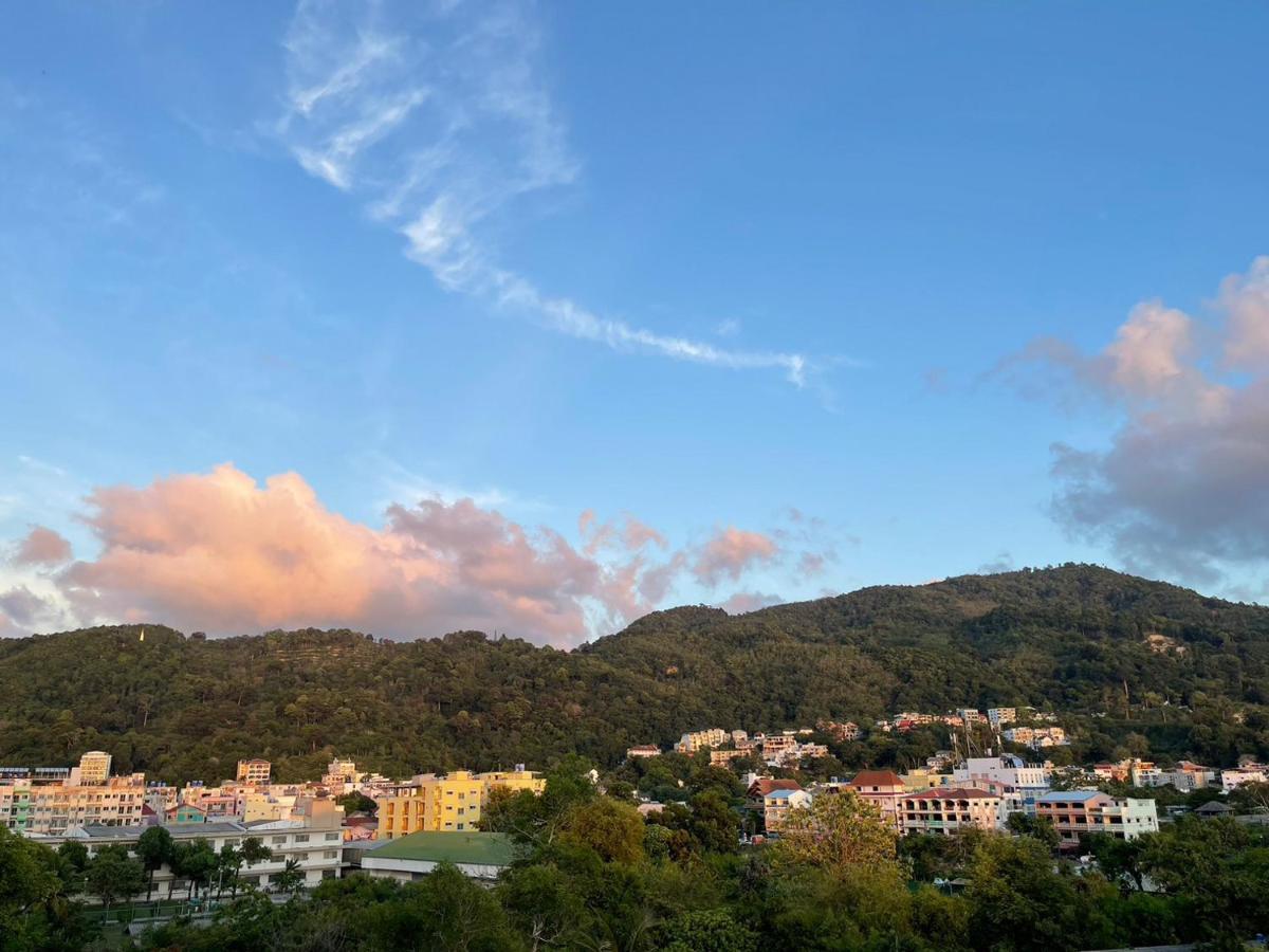 Baobab Hotel Patong Екстериор снимка