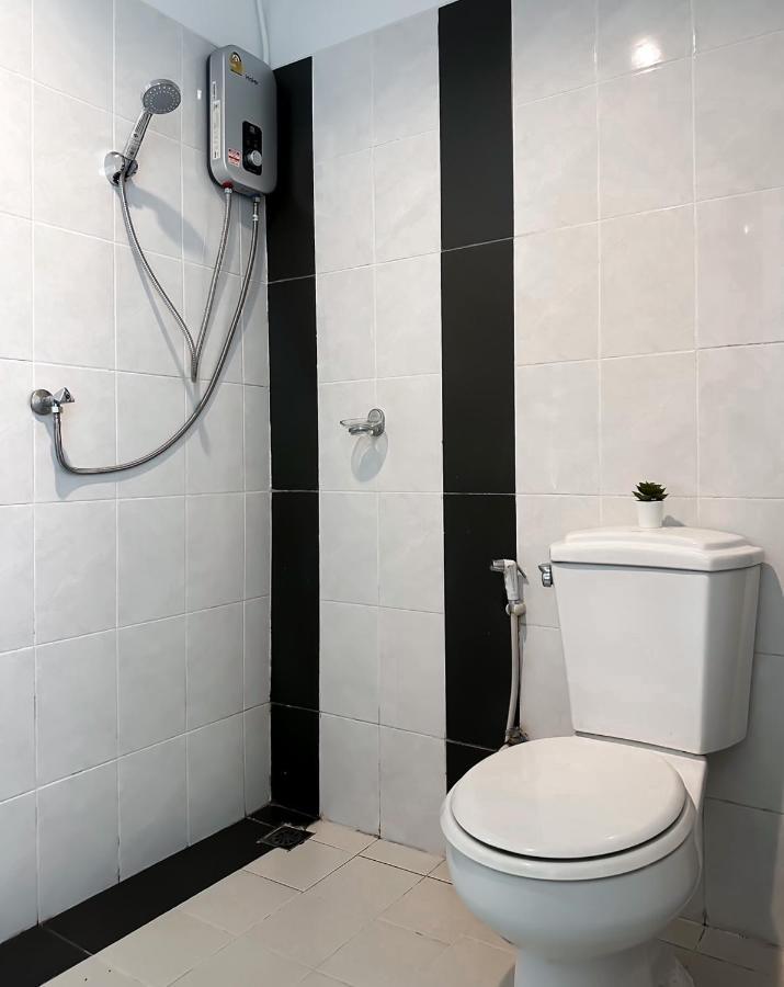 Baobab Hotel Patong Екстериор снимка
