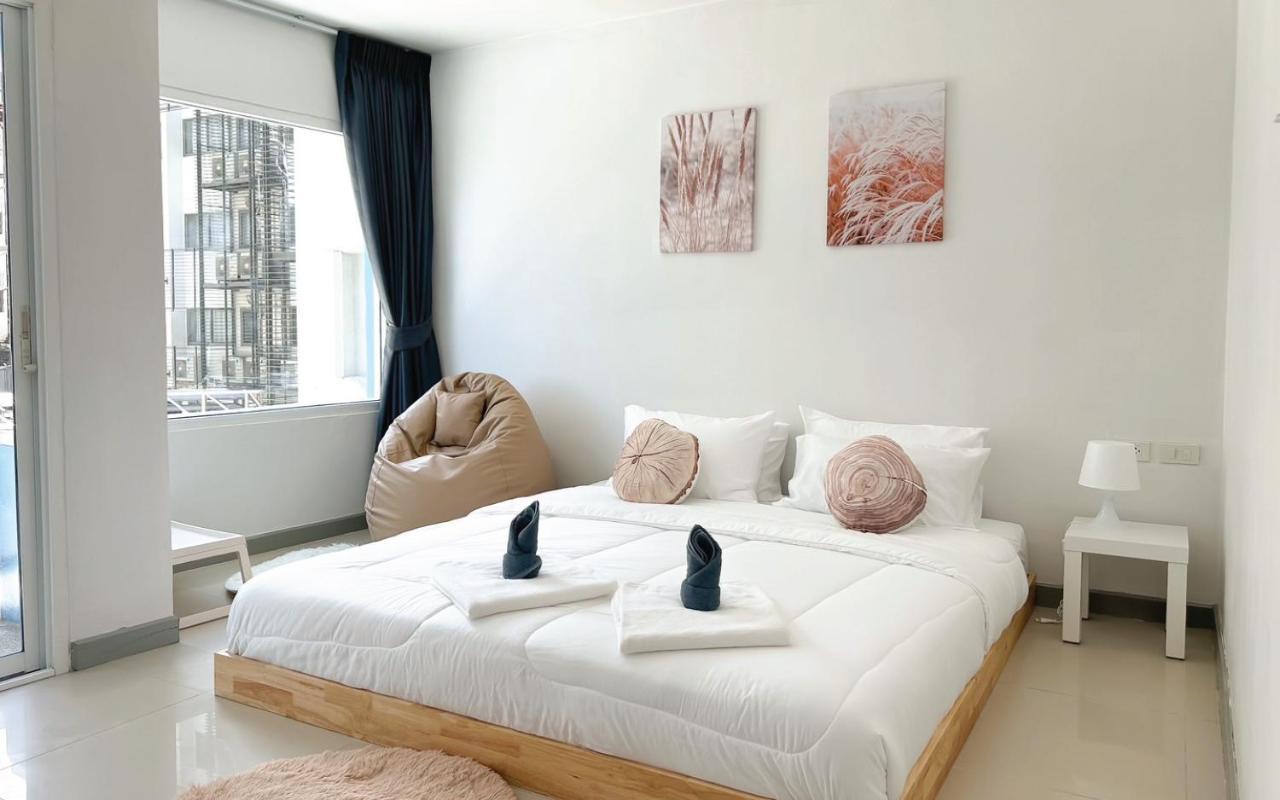 Baobab Hotel Patong Екстериор снимка