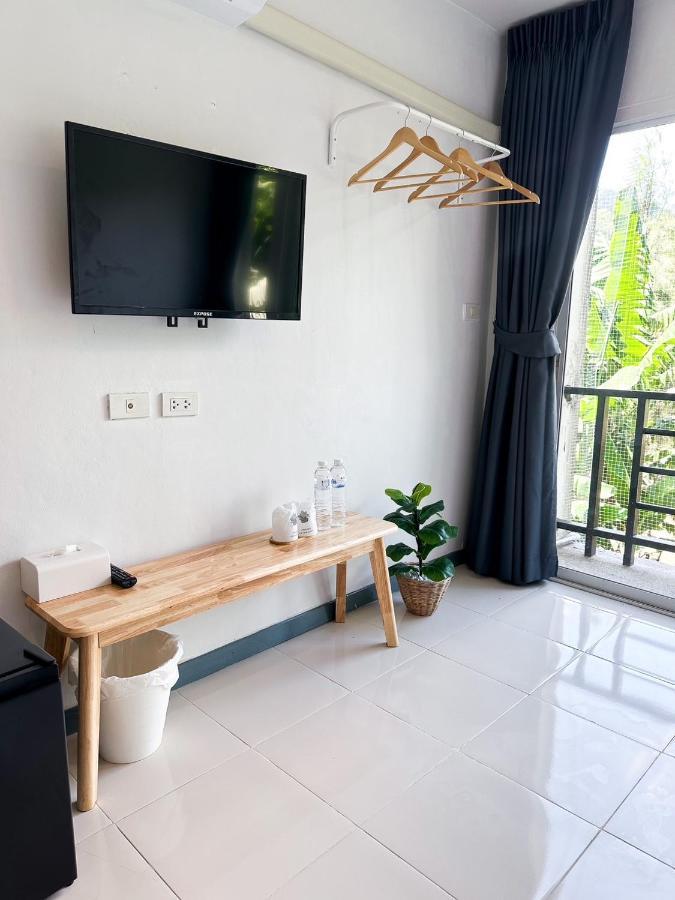 Baobab Hotel Patong Екстериор снимка